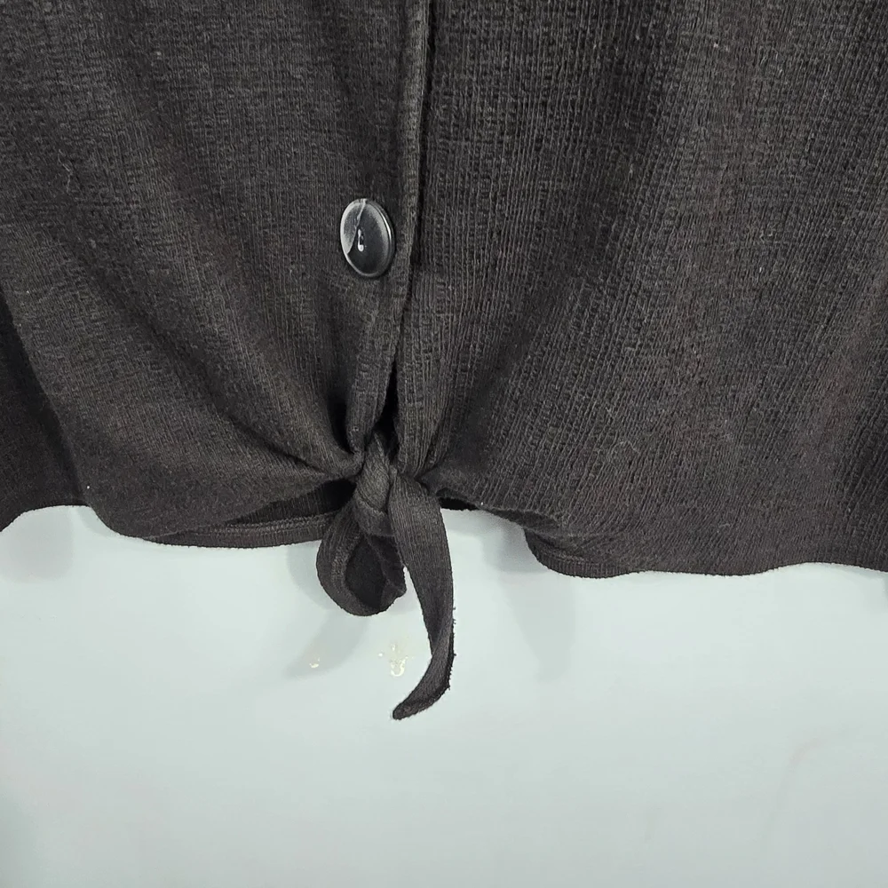 Old Navy Black Sleeveless Button-Front Tie-Hem Top Size Large - Picture 6 of 7